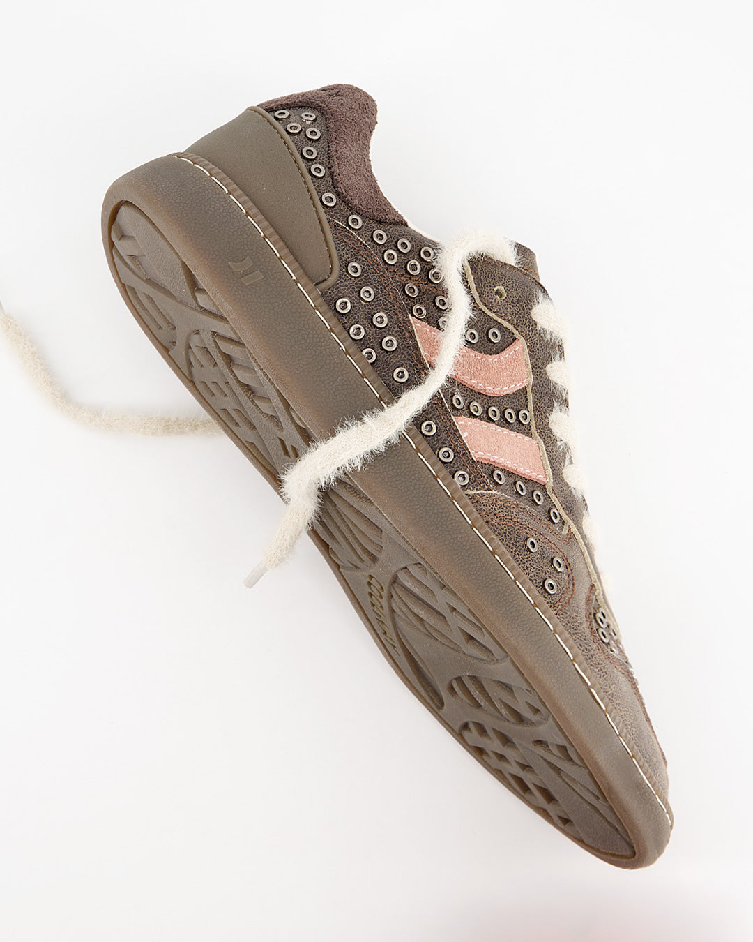 Goal Brown Rebel