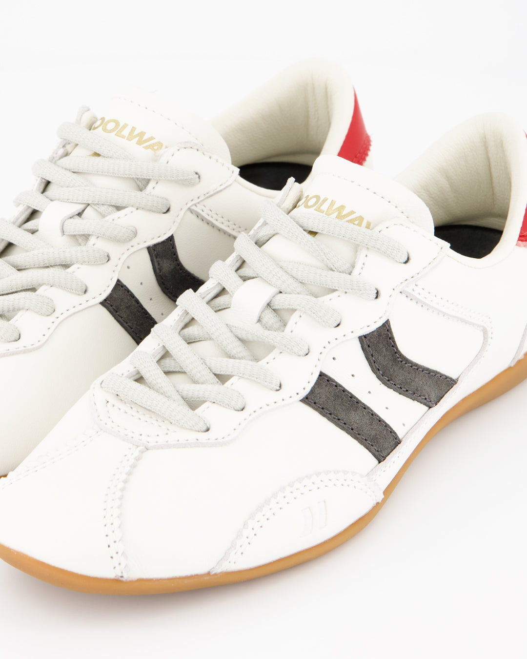 Step Street White