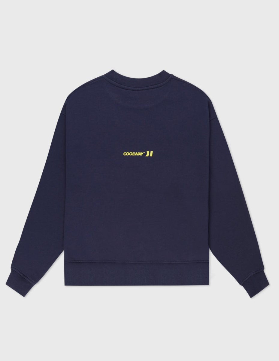 Straight Navy Crewnceck